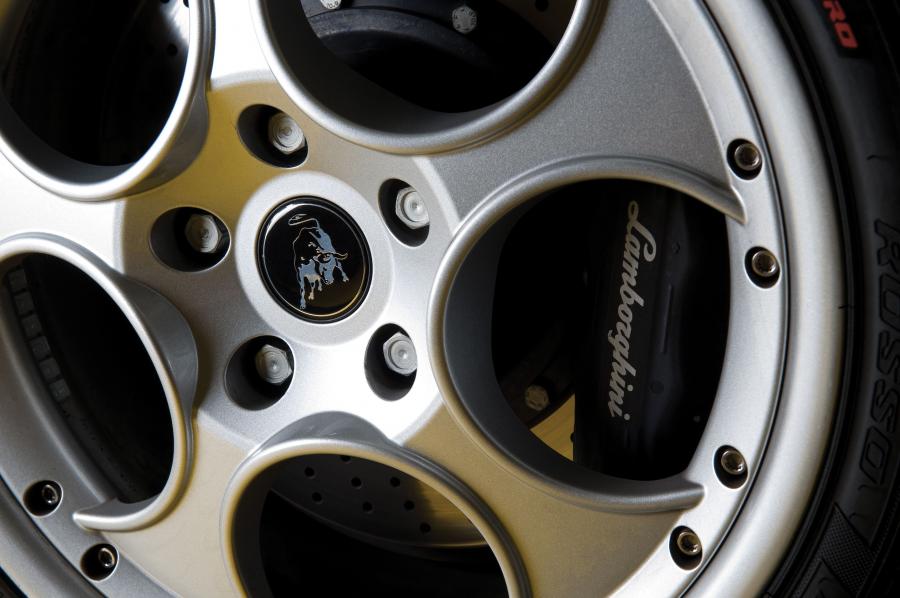  Lamborghini Murcielago 2002 года  (фото 8 из 14)